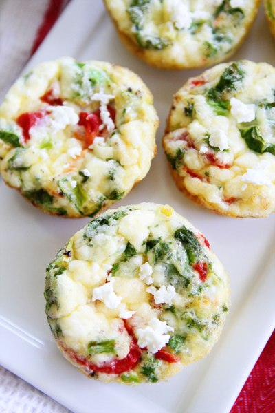 egg-muffins-with-kale-roasted-red-pepper-and-feta-3